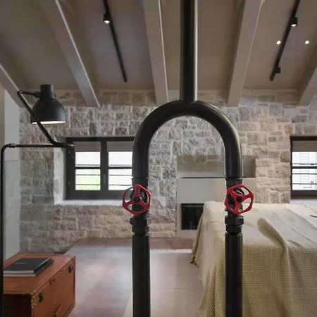 Euphrasiana بوريتش